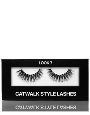 Strip Eyelashes Catwalk style, Look 7