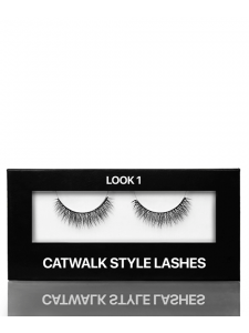 Strip Eyelashes Catwalk style, Look 1