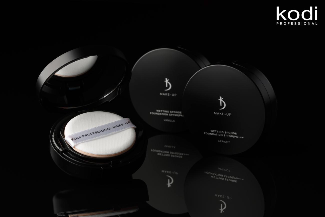 Wetting Sponge Foundation SPF50 / PA +++ Apricot Kodi Professional Make ...